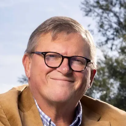 Dr. Ronald Voorn